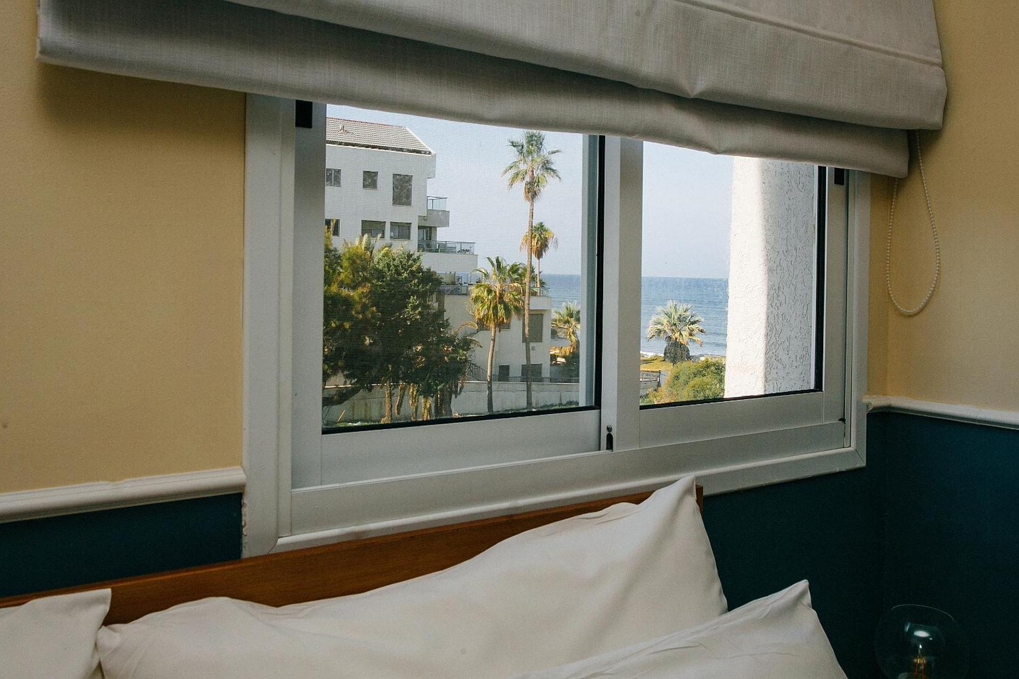 Domus Bat Galim Hotel Haifa Buitenkant foto